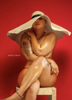 Queenie - escort in Accra Photo 1 of 8