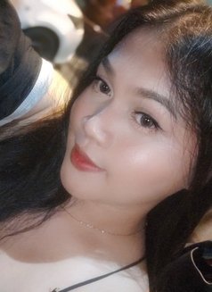 Queenie Nichole - Acompañantes transexual in Makati City Photo 1 of 6