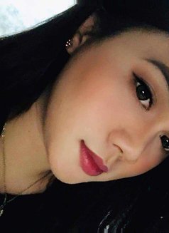 Queenie Nichole - Acompañantes transexual in Makati City Photo 2 of 6