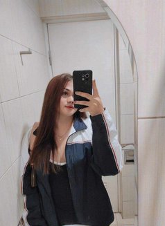 Queenie Nichole - Acompañantes transexual in Makati City Photo 3 of 6
