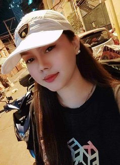 Queenie Nichole - Acompañantes transexual in Makati City Photo 4 of 6