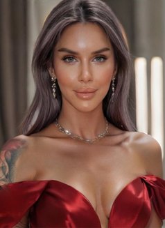Queenkylie MADAM MISTRESS DOMINATRIX - Transsexual escort in Dubai Photo 27 of 27