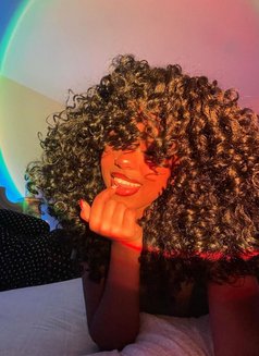 QueenL - escort in Bangkok Photo 5 of 5