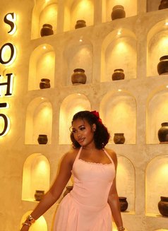 Queenroyal - masseuse in Lagos, Nigeria Photo 6 of 6