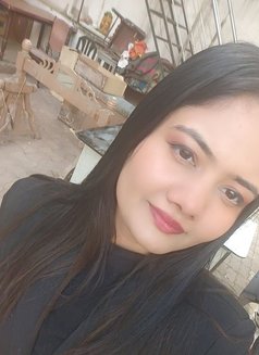 Queens - escort in Surat Photo 14 of 14