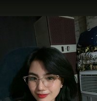 Quel - escort in Manila