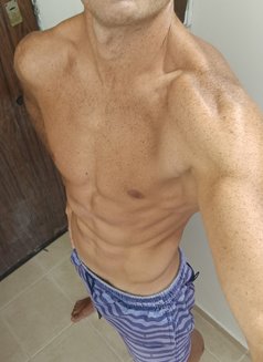 Queli - Male escort in Tel Aviv Photo 3 of 4