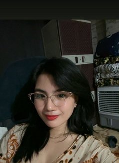 Quely - escort in Makati City Photo 3 of 30