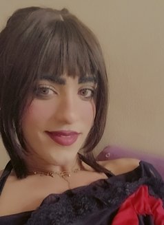 Quenmona - Transsexual escort in Cairo Photo 2 of 6