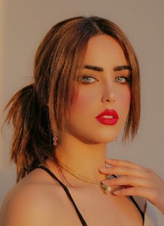 Quenmona - Transsexual escort in Cairo Photo 11 of 15