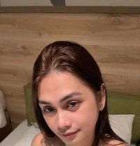 Quennie - Transsexual adult performer in Bangkok
