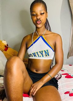 Quin 2000 for 1 Hour From Rwanda - escort in New Delhi Photo 2 of 7