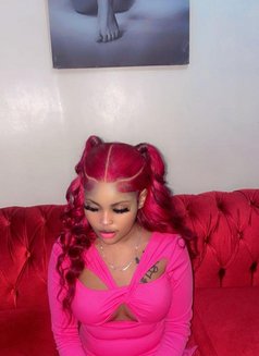 Quincy - puta in Nairobi Photo 2 of 6