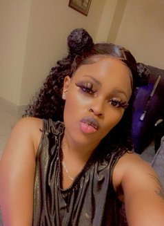 Quincy - puta in Nairobi Photo 6 of 6