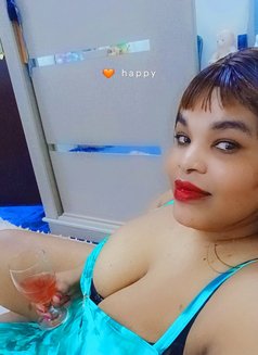 Quincy - puta in Riyadh Photo 5 of 10