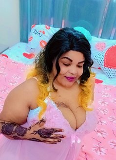 Quincy - puta in Riyadh Photo 8 of 10