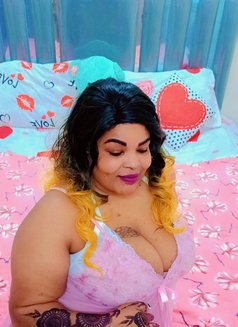 Quincy - puta in Riyadh Photo 9 of 10