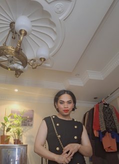Queen Cyndi - Acompañantes masculino in Riyadh Photo 1 of 8