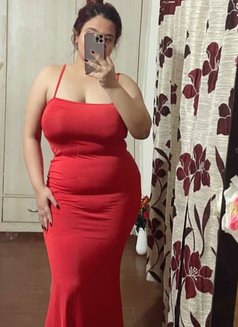 Cam Bhabhi - escort in New Delhi Photo 1 of 2