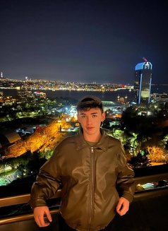 ⚜️ R A D İ K ⚜️ - Male escort in İstanbul Photo 12 of 15