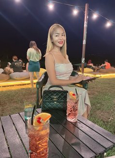 R E B E C C A - escort in Davao Photo 8 of 28