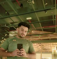 R K - Male escort in Dubai