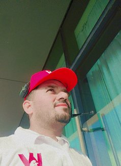 R K - Male escort in Dubai Photo 2 of 4