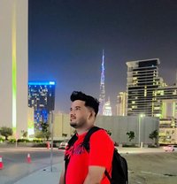 R K - Male escort in Dubai