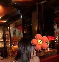 R N - puta in Dubai