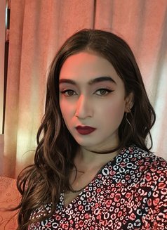 R O S E - Transsexual escort agency in New Delhi Photo 12 of 14