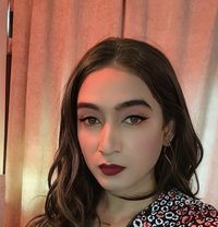 R O S E - Transsexual escort agency in New Delhi