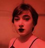 R O S E - Agencia de acompañantes transexuales in New Delhi Photo 13 of 14