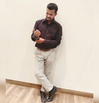 R. S - Male escort in Mumbai