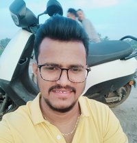 R. S - Male escort in Mumbai