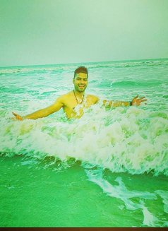 Ra V - Male escort in New Delhi Photo 3 of 7