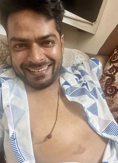 Ra V - Male escort in New Delhi Photo 6 of 7