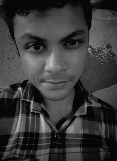 Raaj Chakraborty - Acompañantes masculino in Kolkata Photo 3 of 4