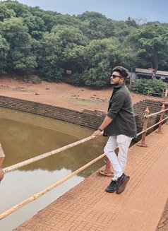 Raaj - Male escort in Indore Photo 4 of 4