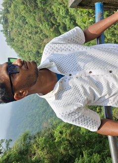 Raaj - Acompañantes masculino in Kolkata Photo 1 of 1