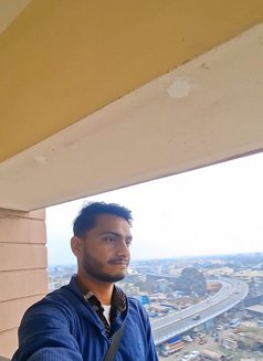 Raaj - Acompañantes masculino in Kolkata Photo 2 of 2