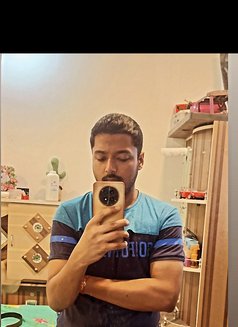 Raaj - Acompañantes masculino in Mumbai Photo 4 of 4
