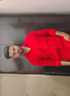 Raaj - Acompañantes masculino in New Delhi Photo 1 of 4