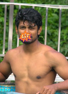 Raam for Women Non Paid - Acompañantes masculino in Bangalore Photo 1 of 5