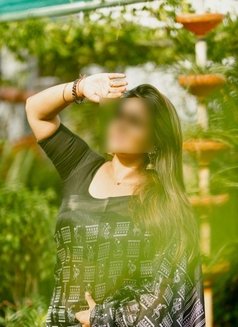 Achu Independent Tamil Actress best on G - escort in Dubai Photo 6 of 12