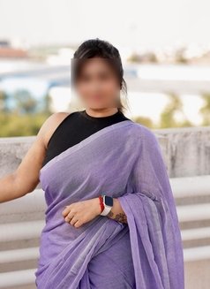 Achu Independent Tamil Actress best on G - escort in Dubai Photo 11 of 12