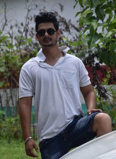 Raaz - Male escort in Gurgaon Photo 2 of 6