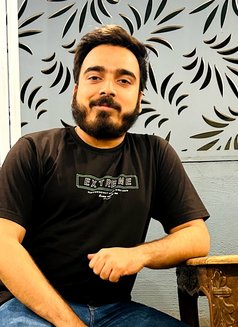 Raaz - Male escort in Bangalore Photo 1 of 1