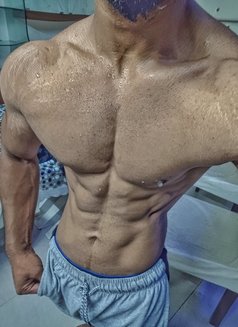 Raaz Sharma - masseur in New Delhi Photo 1 of 1