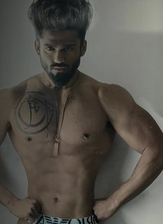 Raaz4you - Acompañantes masculino in New Delhi Photo 1 of 4