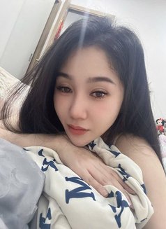 Rabeeka - masseuse in Doha Photo 3 of 8